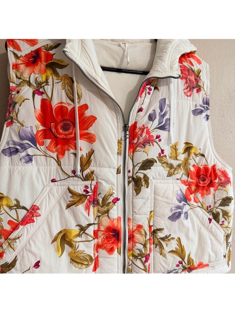 Anthropologie Daily Practice Boxy Puffer Vest Floral - Picture 2 of 7